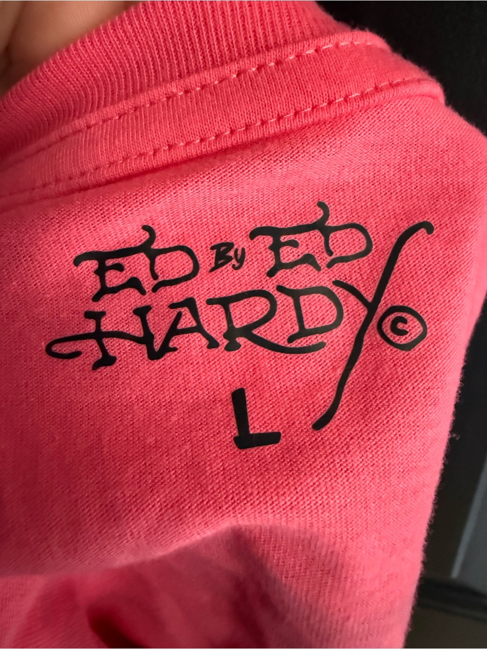 Ed Hardy Hot Pink Short Sleeve Tee with Tiger Graphic - Picture 4 of 4